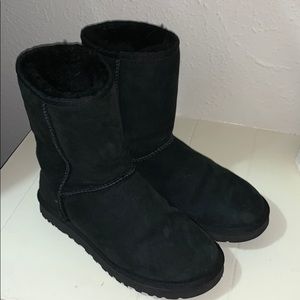 classic short UGG boots - black